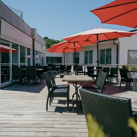 Barbara Beach And Spa Hotel 3*