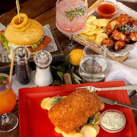 バーバラ ビーチ ホテル＆スパ ホテル ピラン