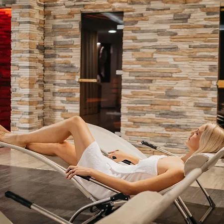 Hotel Barbara Beach And Spa 3*