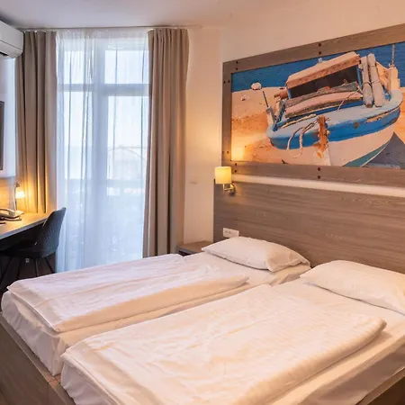 Barbara Hotel 3*